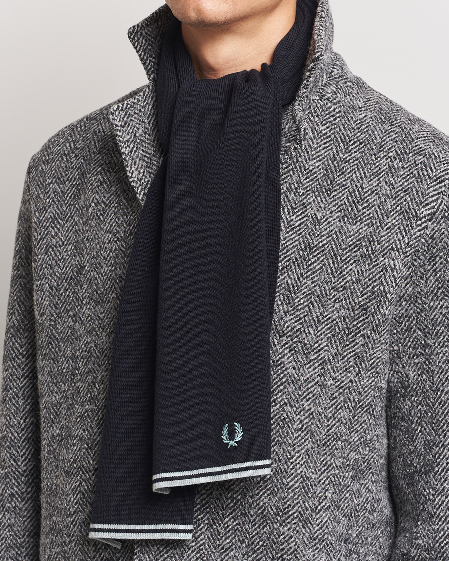 Mies |  | Fred Perry | Twin Tipped Merino Wool Scarf Navy