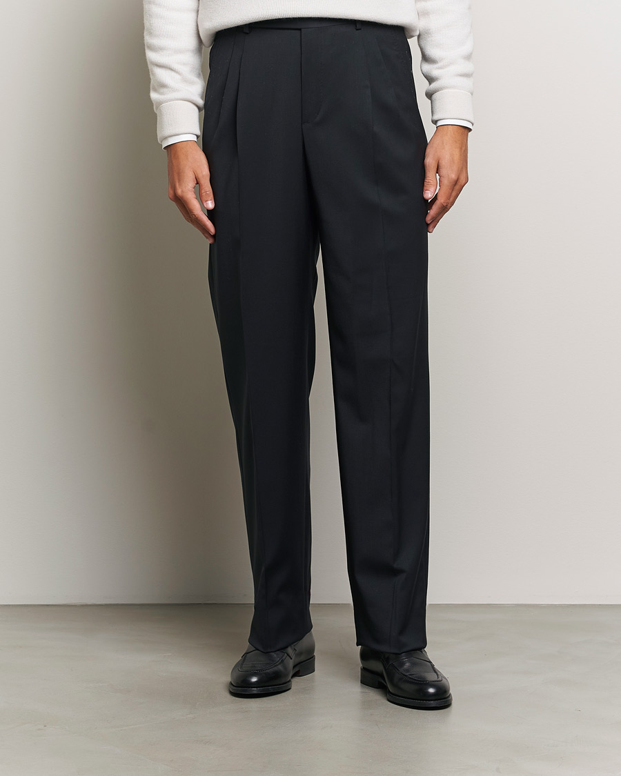 Mies | Luxury Classics | Brioni | Pleated Wool Trousers Navy