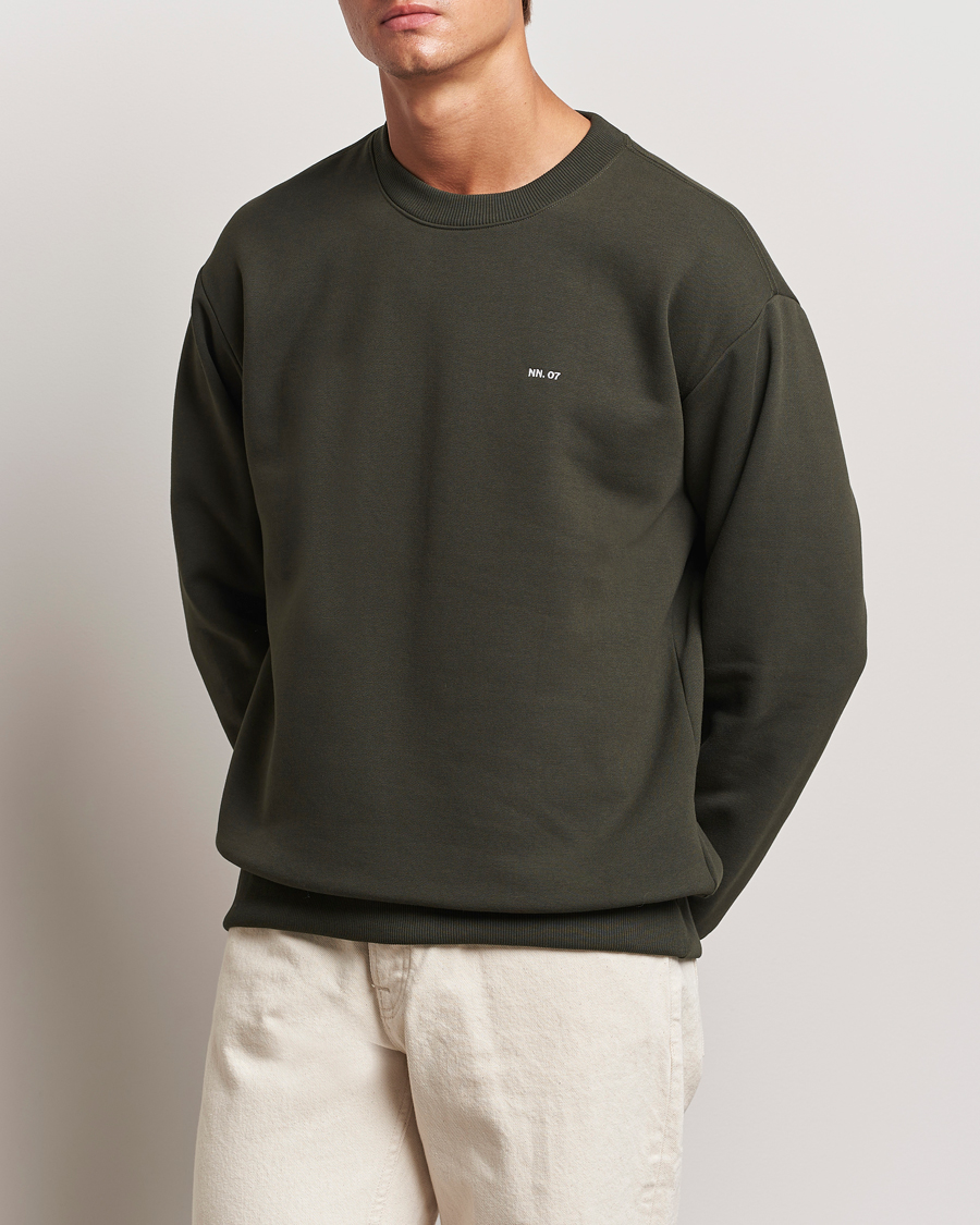 Mies |  | NN07 | Briggs Crew Neck Sweatshirt Dark Army