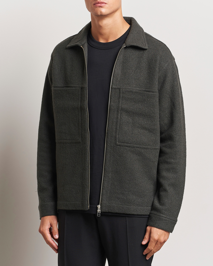 Mies | Business & Beyond - Casual | NN07 | Isak Boiled Wool Full Zip Dark Army