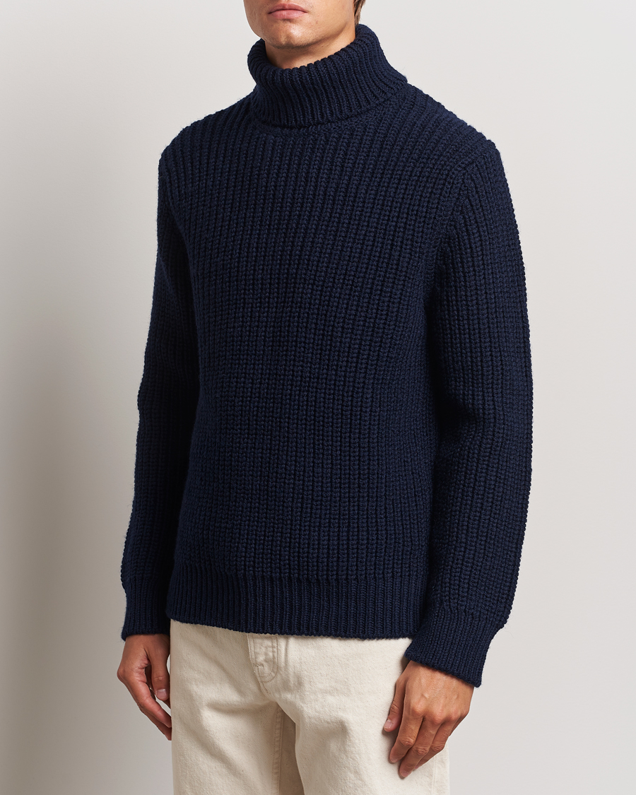 Mies | Business & Beyond - Casual | Nudie Jeans | August Chunky Wool Knitted Rollneck Navy