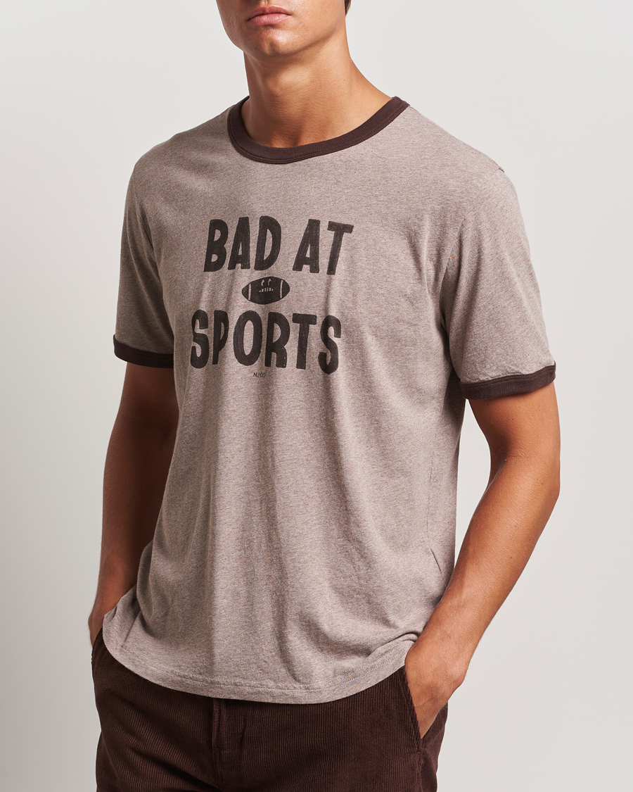 Mies |  | Nudie Jeans | Ricky Bad At Sport T-Shirt Beige Melange