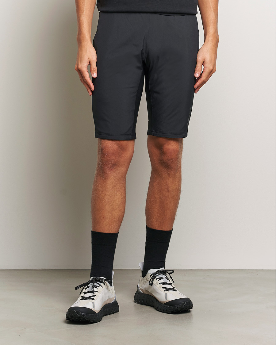 Mies | Shortsit | Houdini | Moonwalk Primaloft Padded Shorts True Black