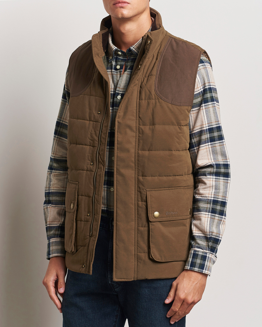 Mies |  | Barbour Lifestyle | Bradford Tattersall Puffer Gilet Dark Sand