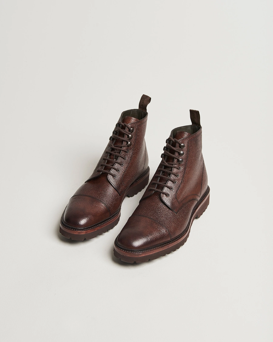 Mies |  | Loake 1880 | Aquarius Grained Lightweight Boot Dark Brown