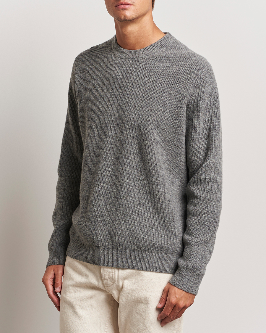 Mies |  | Samsøe Samsøe | Isaks Knitted Crew Neck Dark Grey Melange