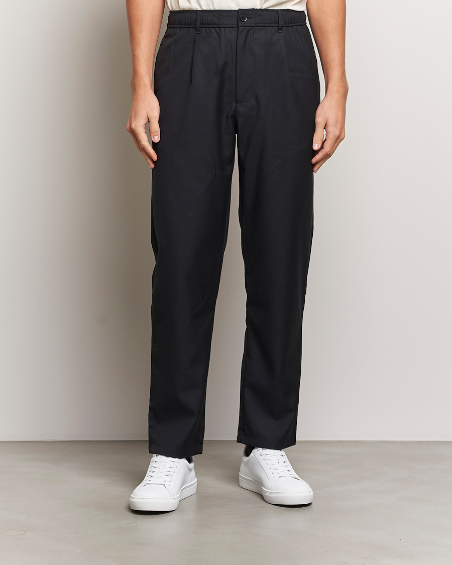 Mies |  | Samsøe Samsøe | Bertil Pleated Drawstring Trousers Black