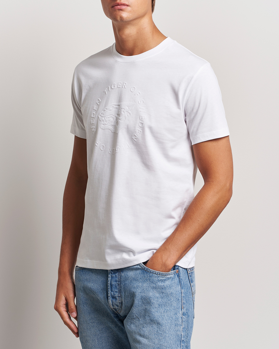 Mies |  | Tiger of Sweden | Dillan Logo Crew Neck T-Shirt Pure White