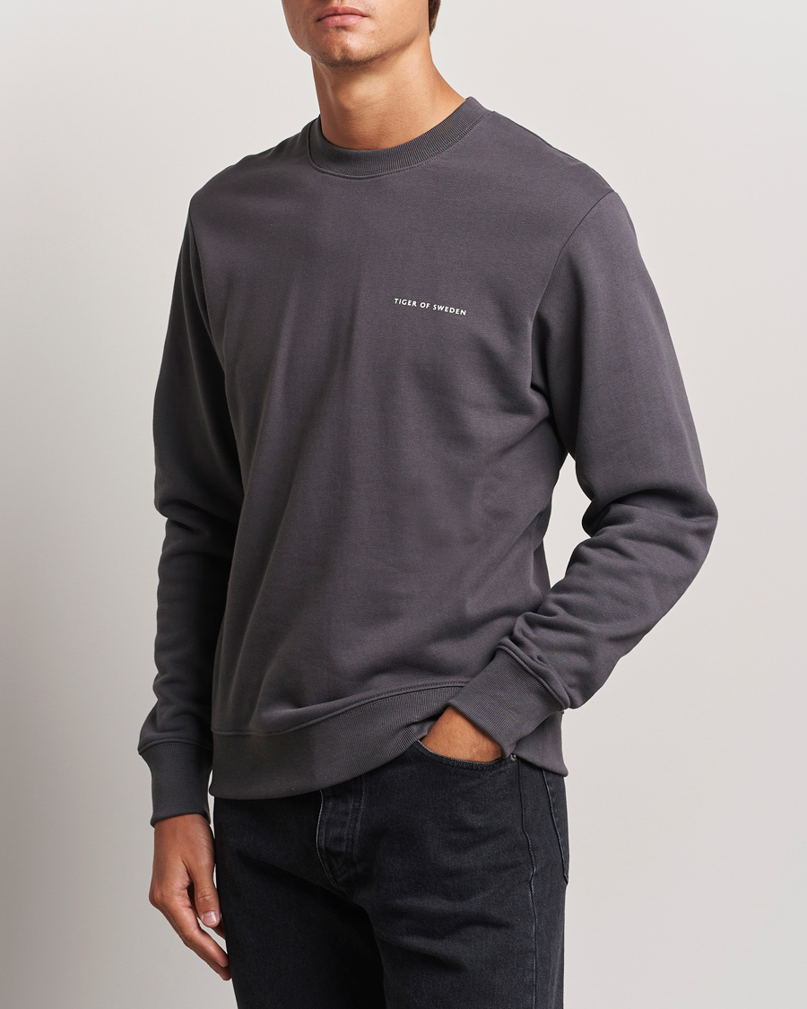 Mies |  | Tiger of Sweden | Emerson Crew Neck Sweatshirt Charcoal