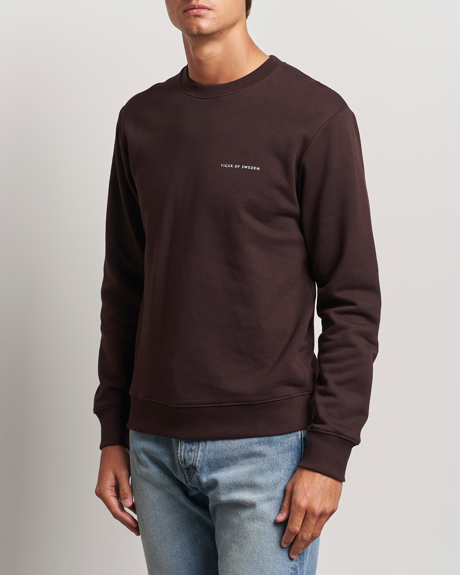 Mies |  | Tiger of Sweden | Emerson Crew Neck Sweatshirt Dark Chocolate