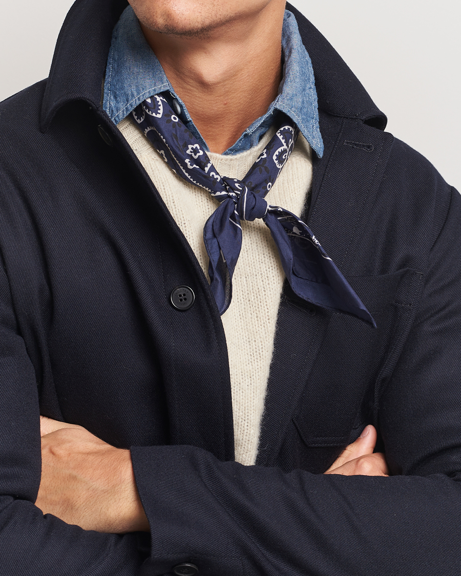 Mies |  | Drake\'s | Classic Paisley Bandana Navy