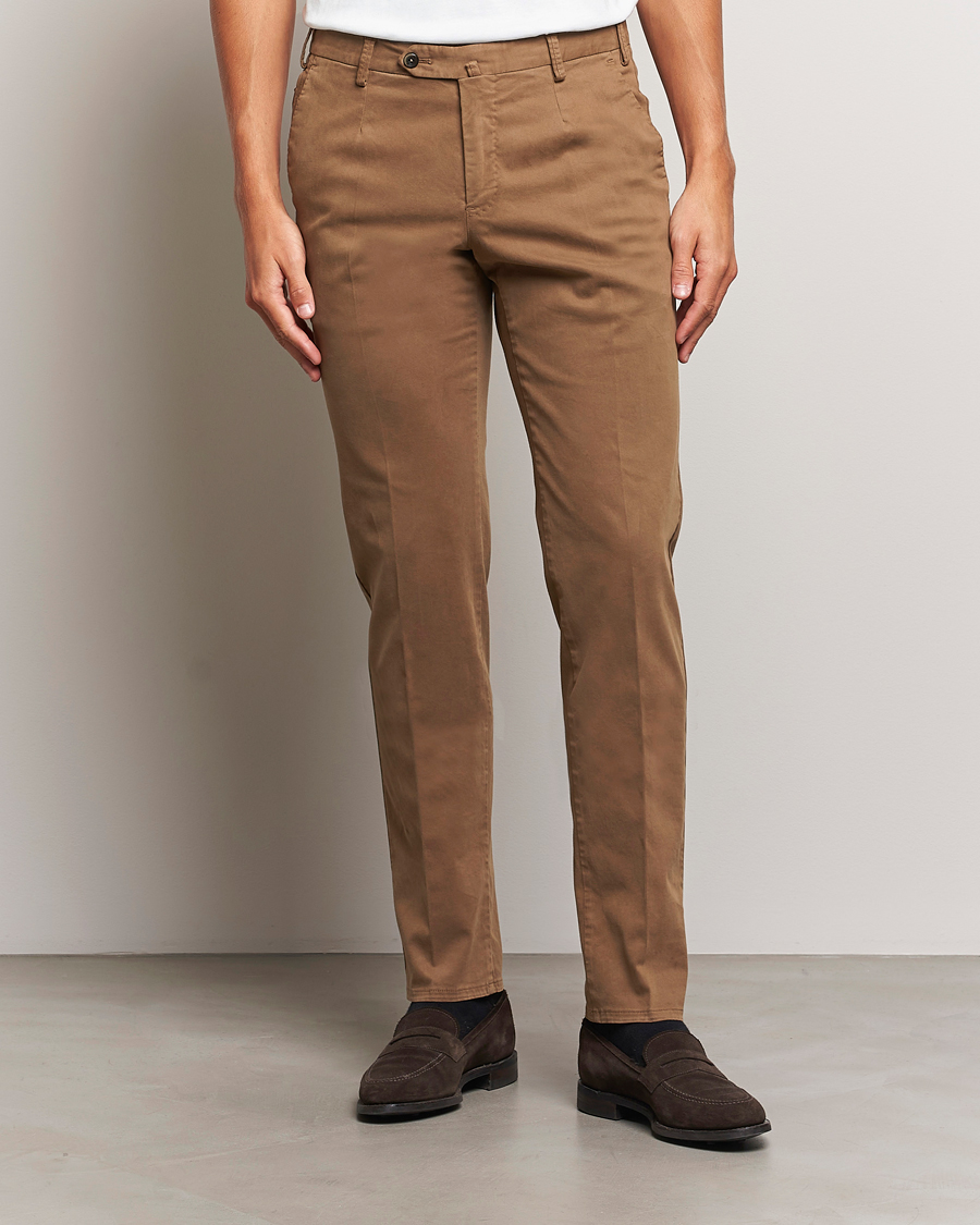 Mies |  | PT01 | Slim Fit Pleated Cotton Trousers Brown