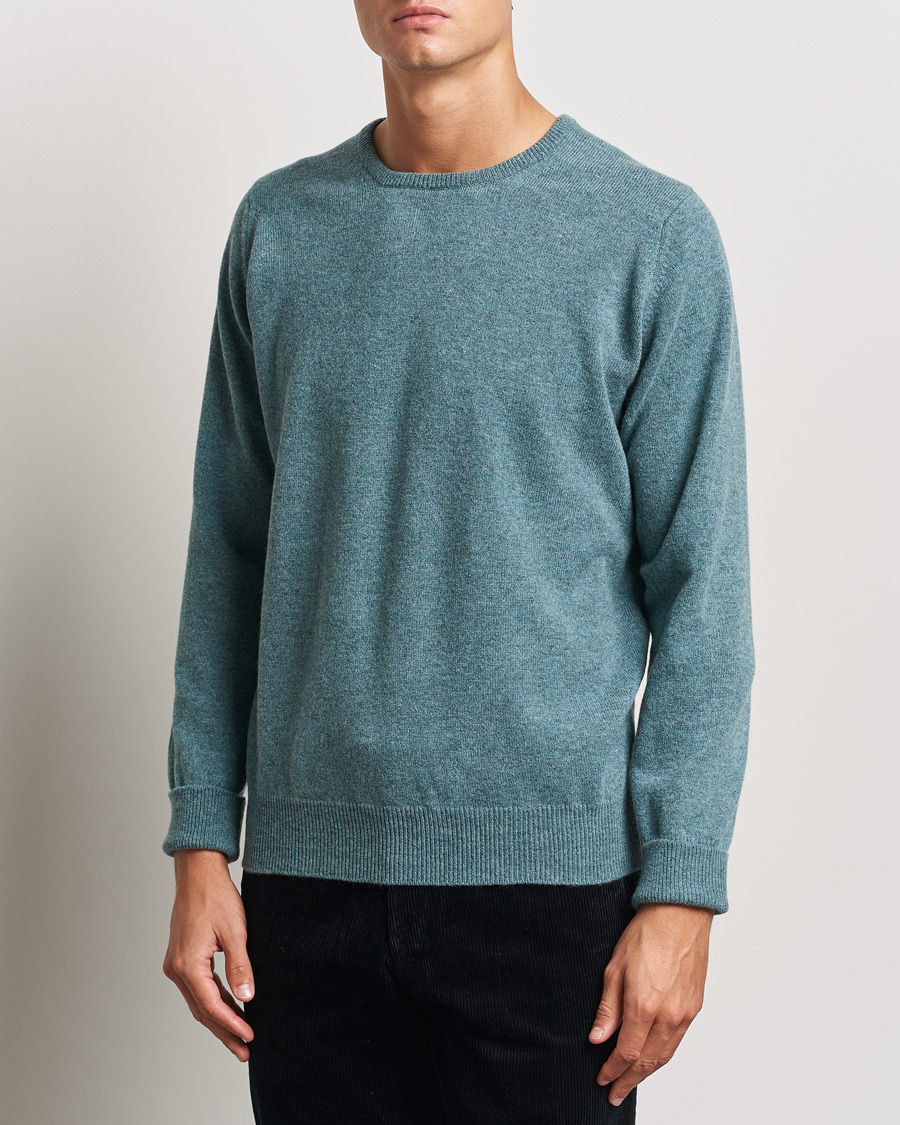 Mies | O-aukkoiset neulepuserot | William Lockie | Rob Lambswool Crewneck Caspian