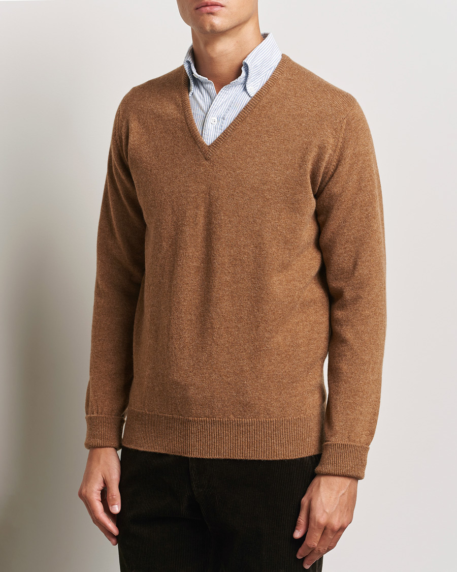 Mies | Vaatteet | William Lockie | Rob Lambswool V-Neck Savannah