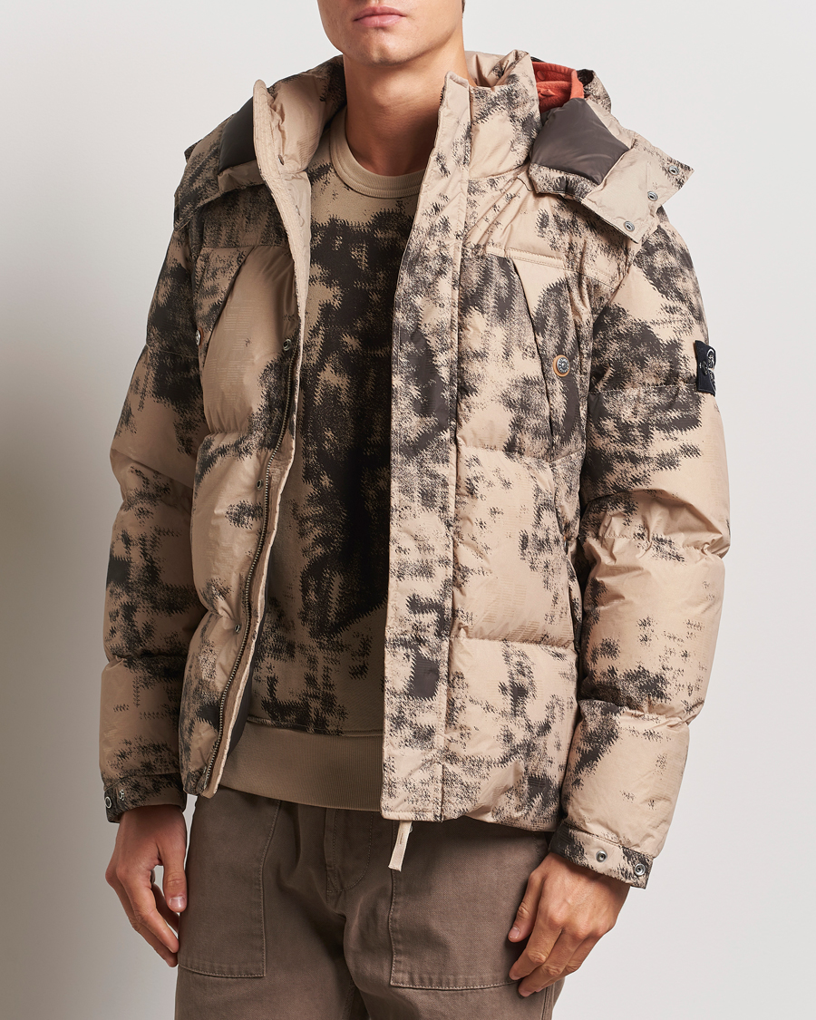 Mies |  | Stone Island | Thermo Sensitive Camo Down Jacket Dove Grey