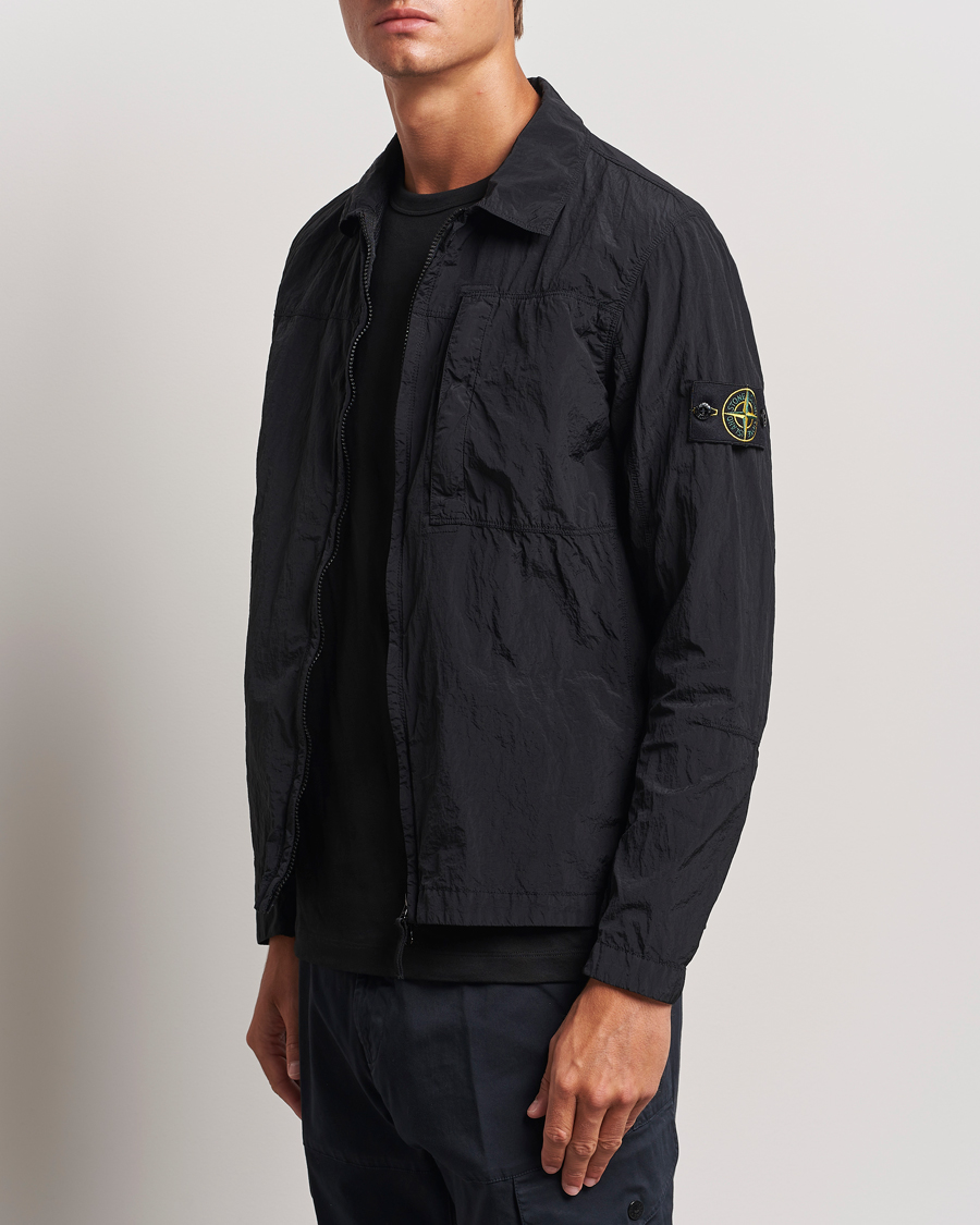 Mies | Kevättakit | Stone Island | Nylon Metal Zip Overshirt Black