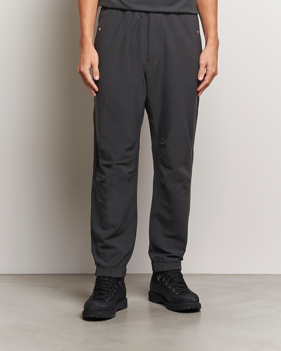 Mies | Tekniset housut | Stone Island | Stellina Wool/Nylon Jogger Pants Lead Grey