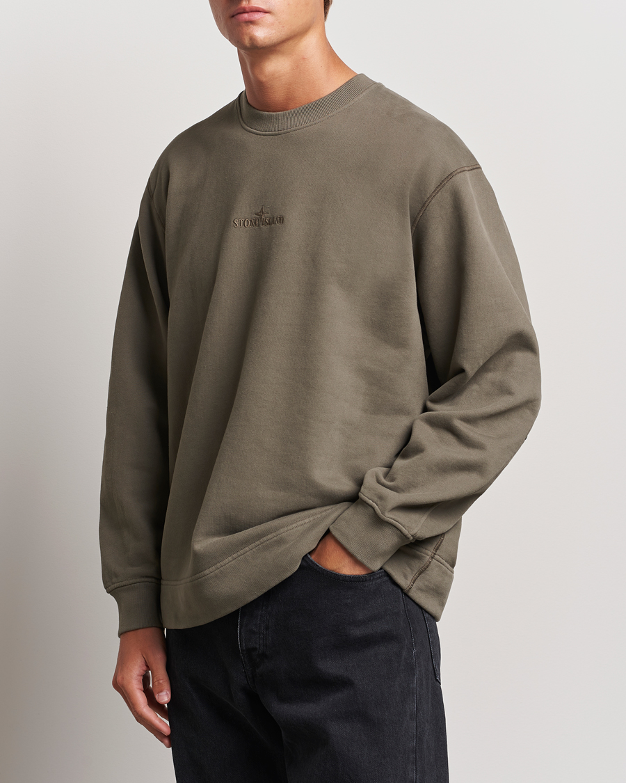 Mies |  | Stone Island | Garment Dyed Fleece Logo Sweatshirt Walnut