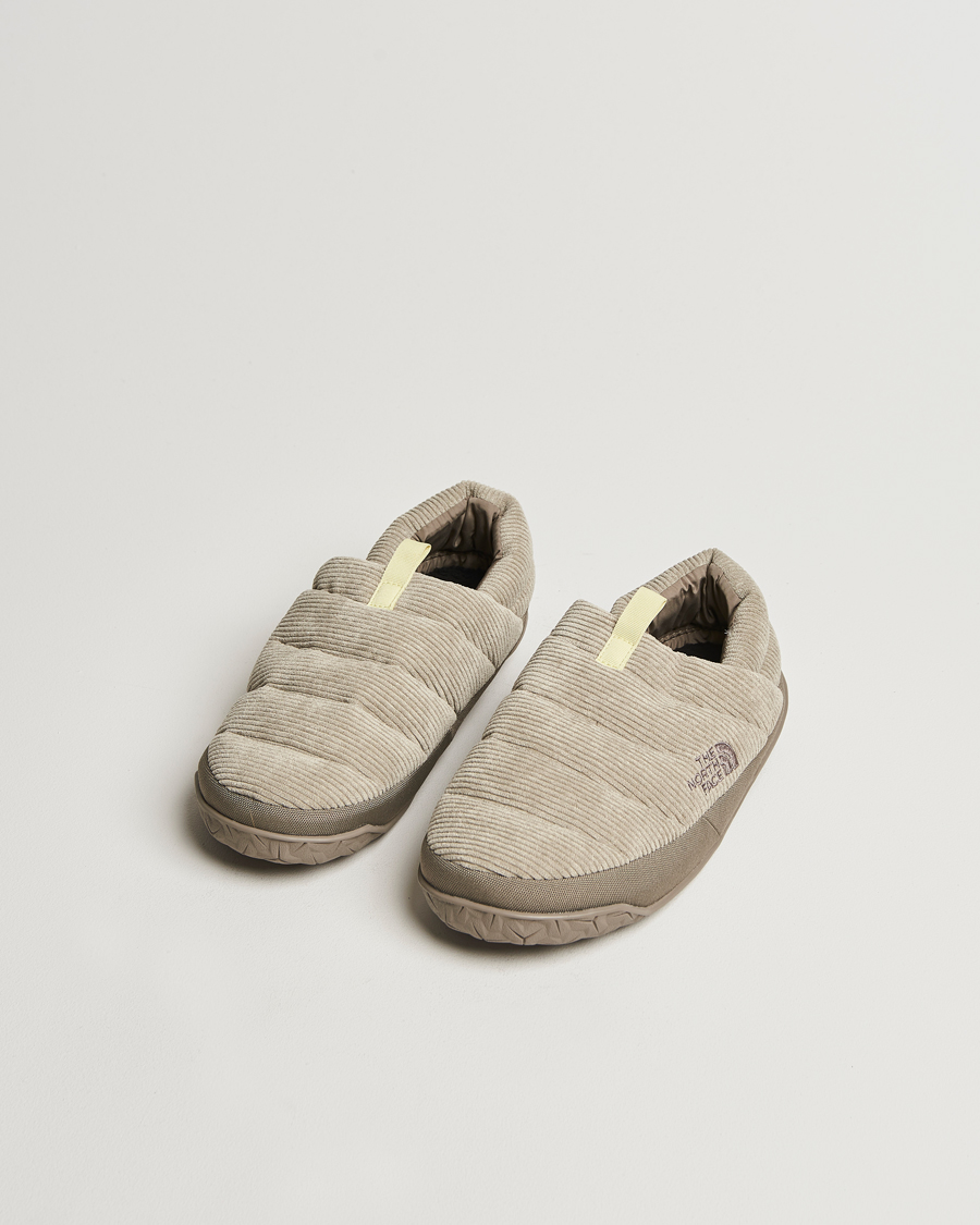 Mies |  | The North Face | Nuptse Corduroy Mule Beige