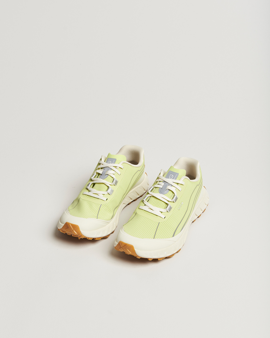 Mies |  | Norda | 002 Running Sneakers Lichen