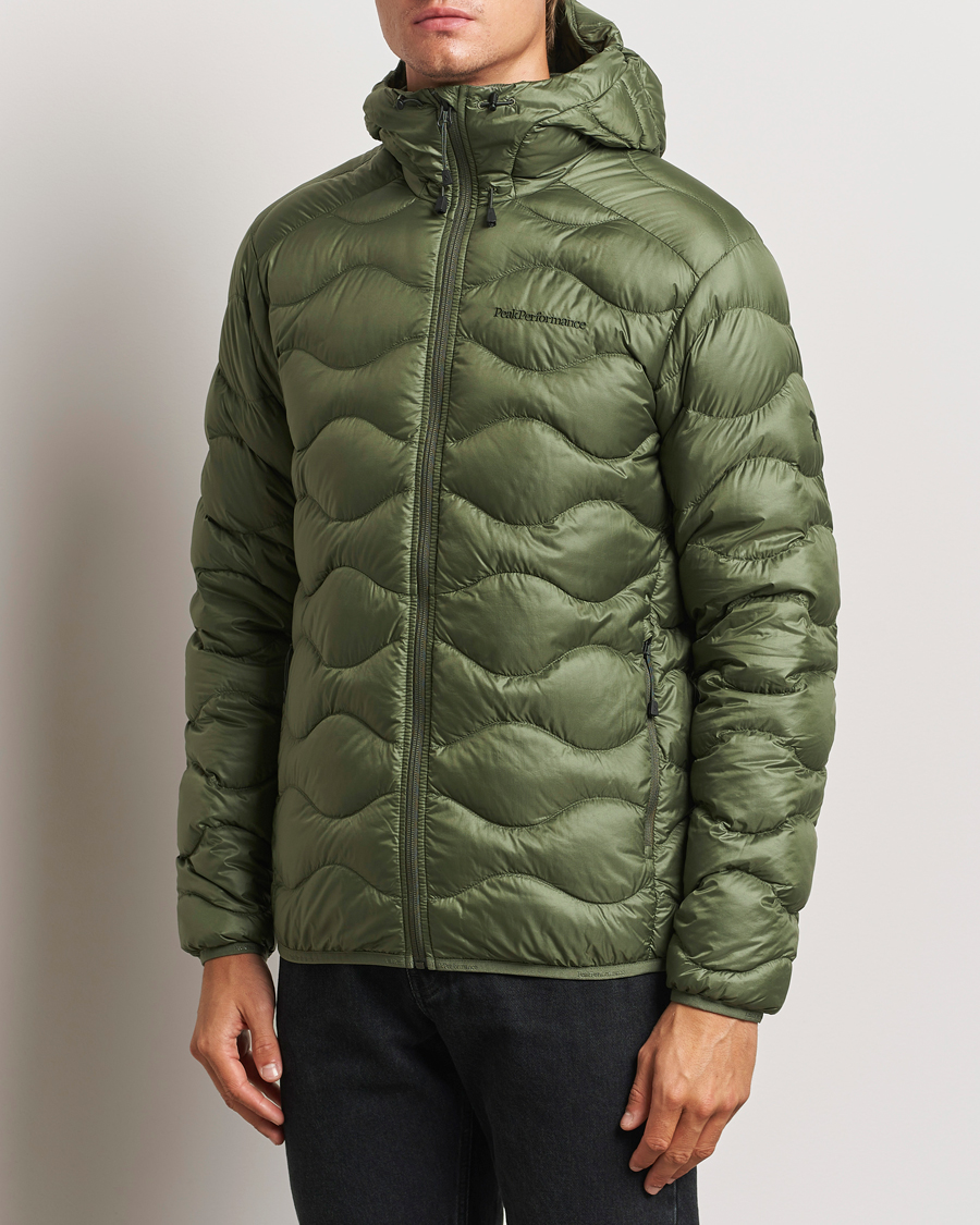 Mies |  | Peak Performance | Helium Down Hooded Jacket Pine Needle