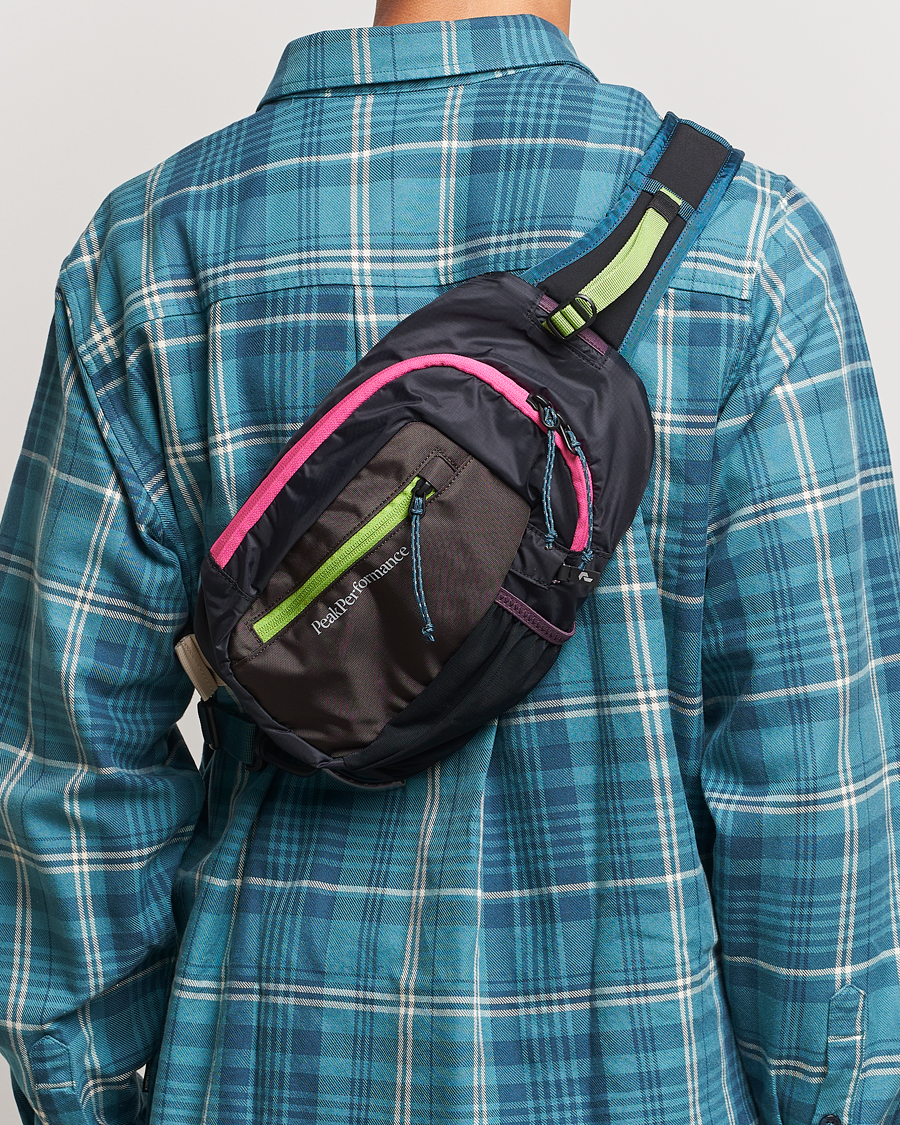 Mies | Asusteet | Peak Performance | Outdoor Slingbag Cliff Edge