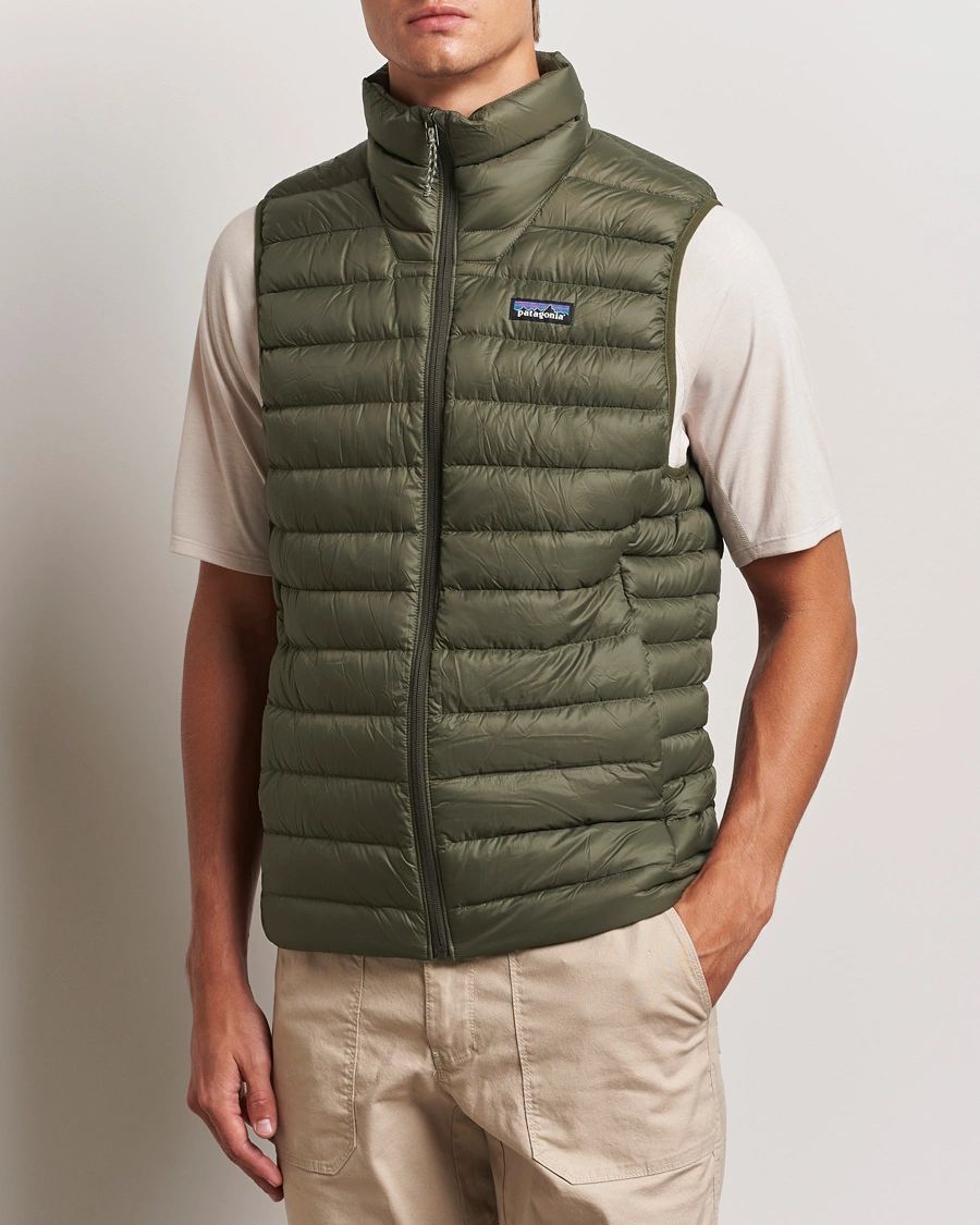 Mies | Outdoor-takit | Patagonia | Down Sweater Vest Pine Needle Green