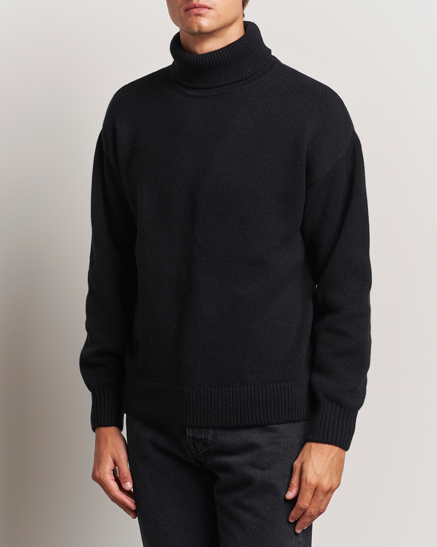 Mies |  | Colorful Standard | Merino Wool Turtleneck Deep Black