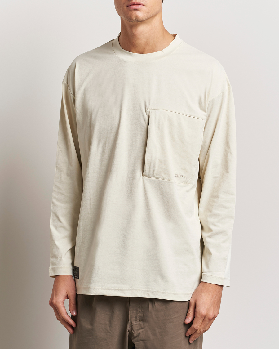 Mies |  | Oakley | FGL Scratch Long Sleeve T-Shirt Bone