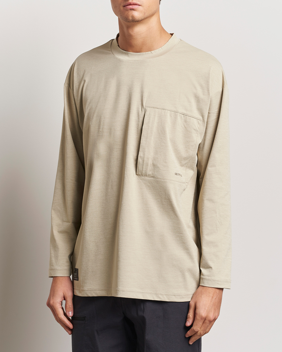 Mies |  | Oakley | FGL Scratch Long Sleeve T-Shirt Desert Sand