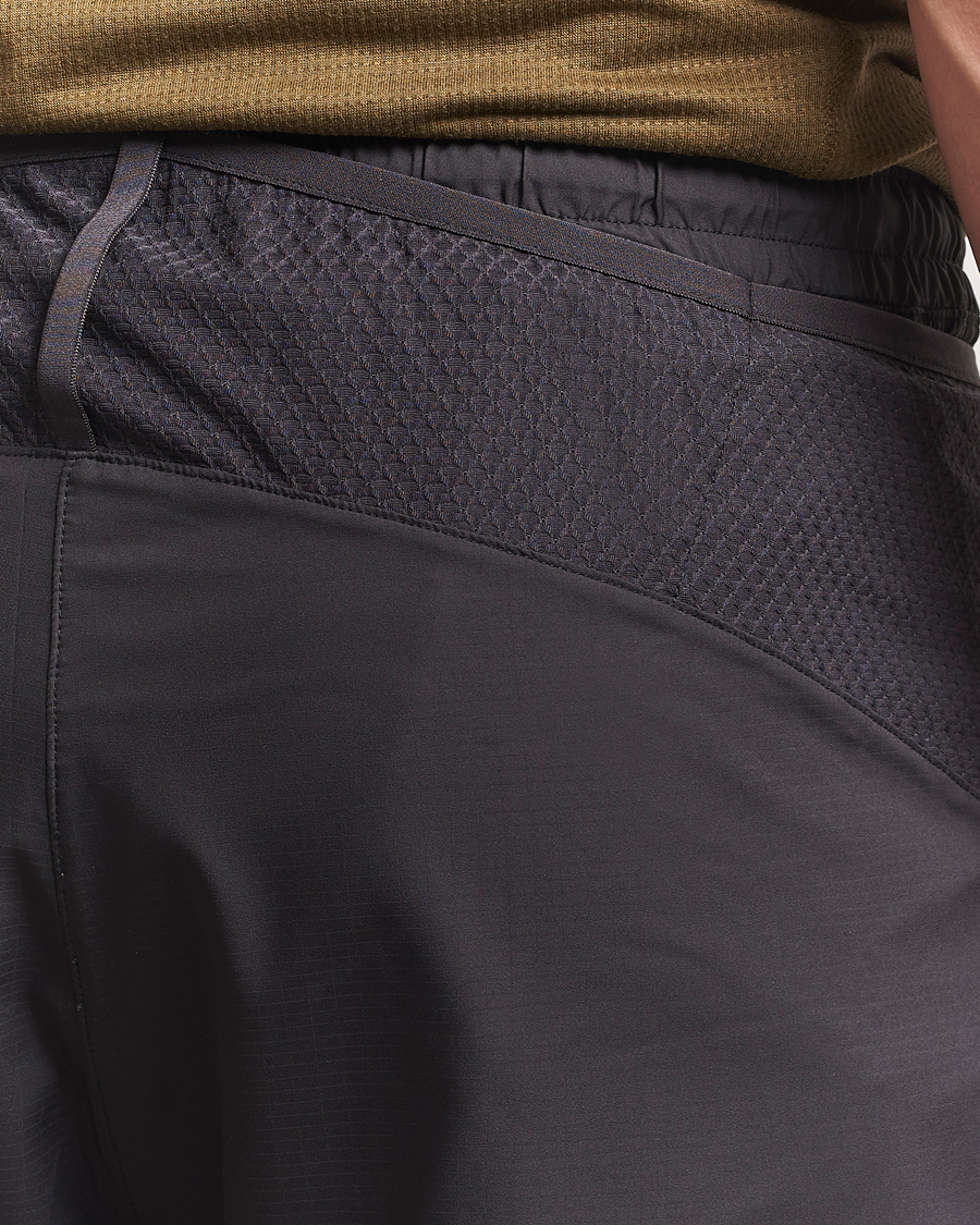 Mies | Shortsit | Klättermusen | Bele Running Shorts Raven