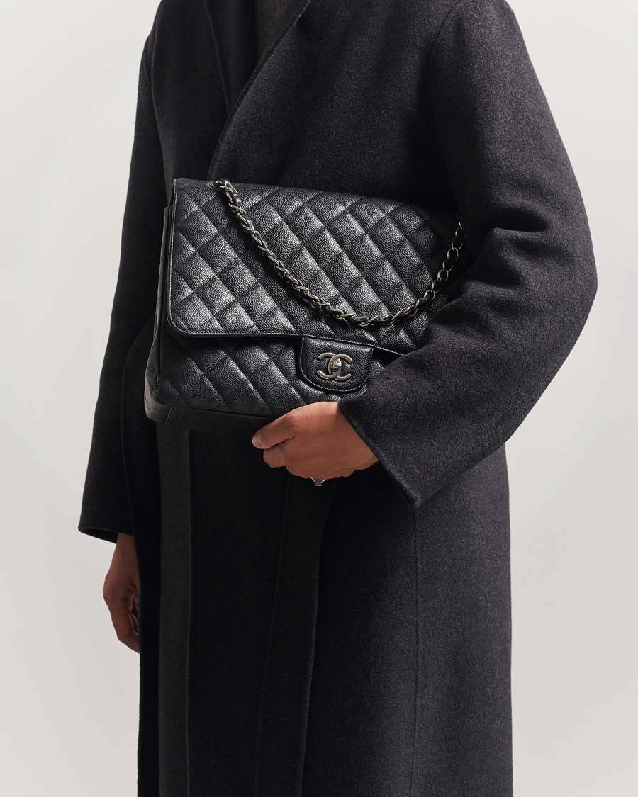 Mies | Chanel Pre-Owned Classic Single Flap Maxi Black Caviar | Chanel Pre-Owned | Classic Single Flap Maxi Black Caviar