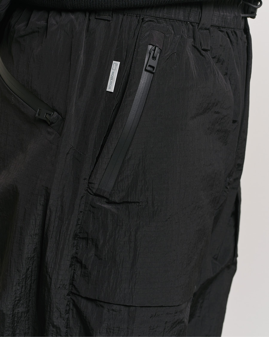 Mies | Housut | Woolrich | Ripstop Nylon Pants by Todd Snyder Black