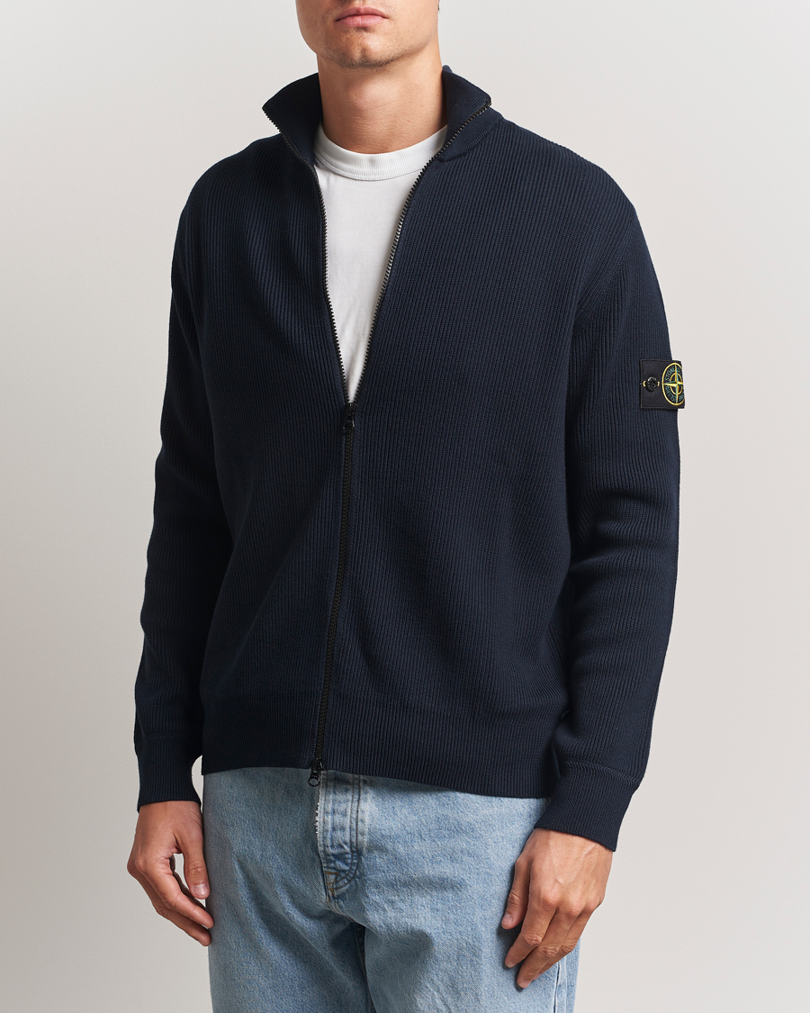 Mies | Puserot | Stone Island | Ribbed Soft Organic Cotton Full Zip Navy Blue