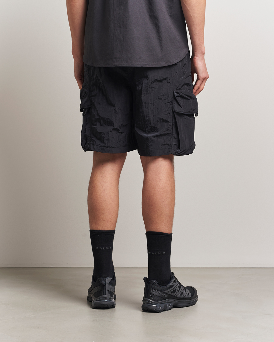 Mies | Shortsit | Oakley | Reserve Cargo Shorts Blackout