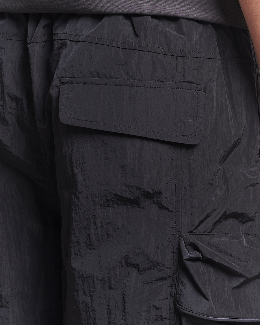 Mies | Shortsit | Oakley | Reserve Cargo Shorts Blackout