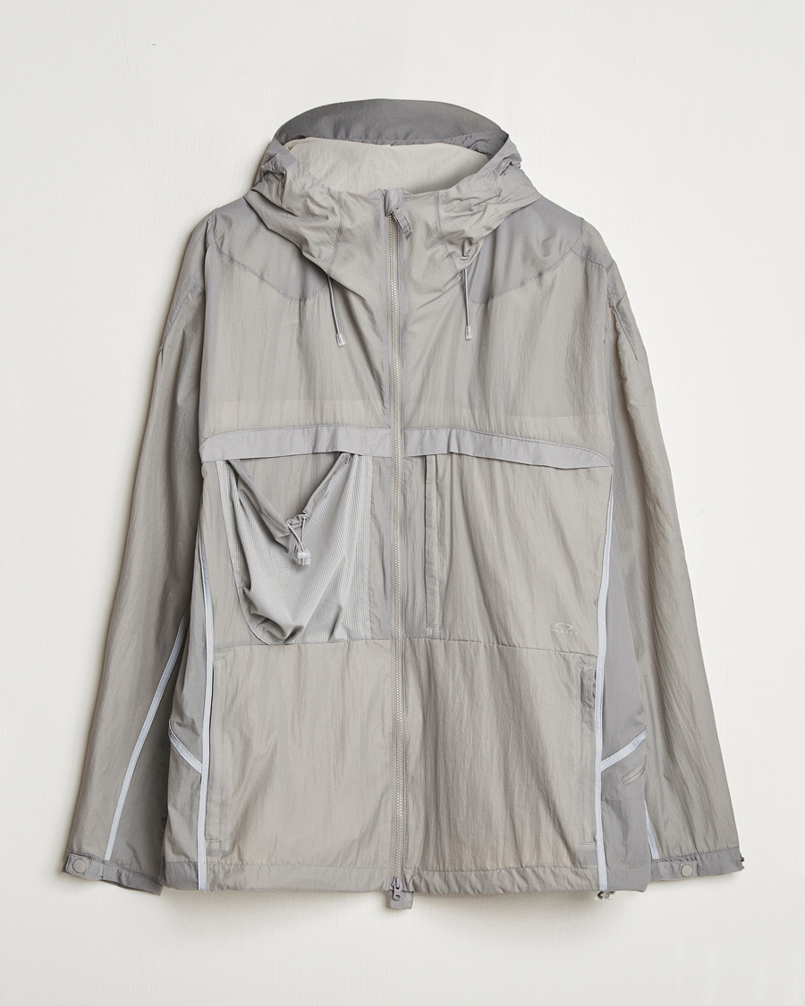 Mies | Takit | Oakley | Latitude Flight Wind Jacket Cement