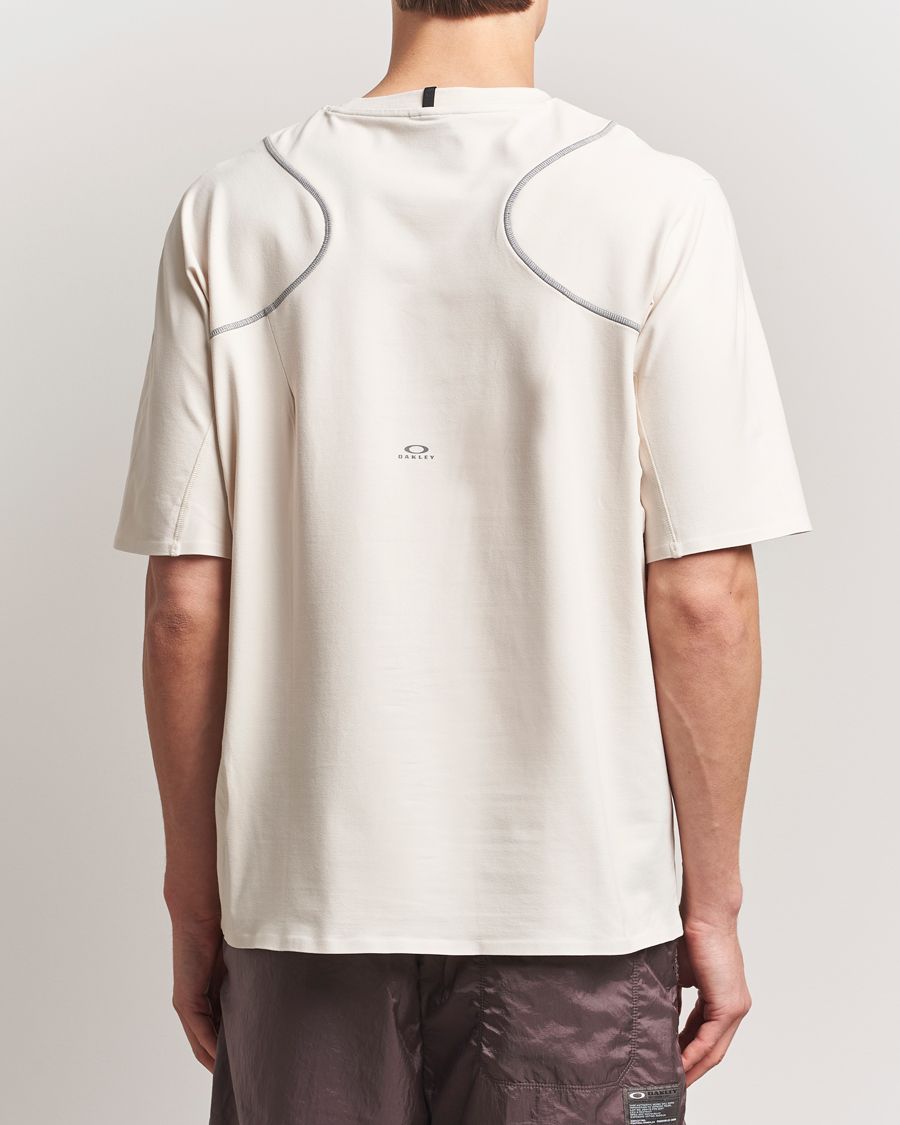 Mies | T-paidat | Oakley | Latitude Flight T-Shirt Mist
