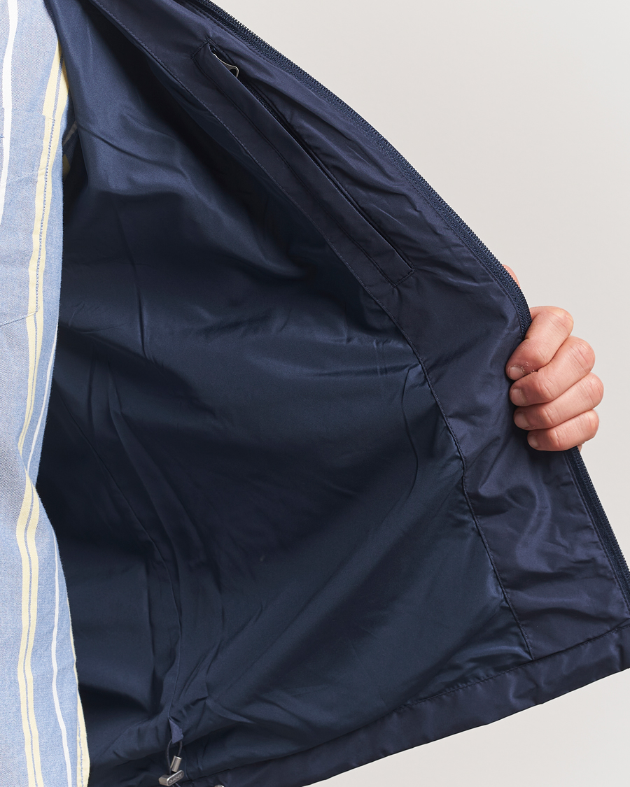 Mies | Takit | GANT | Lightweight Windshielder Jacket Evening Blue
