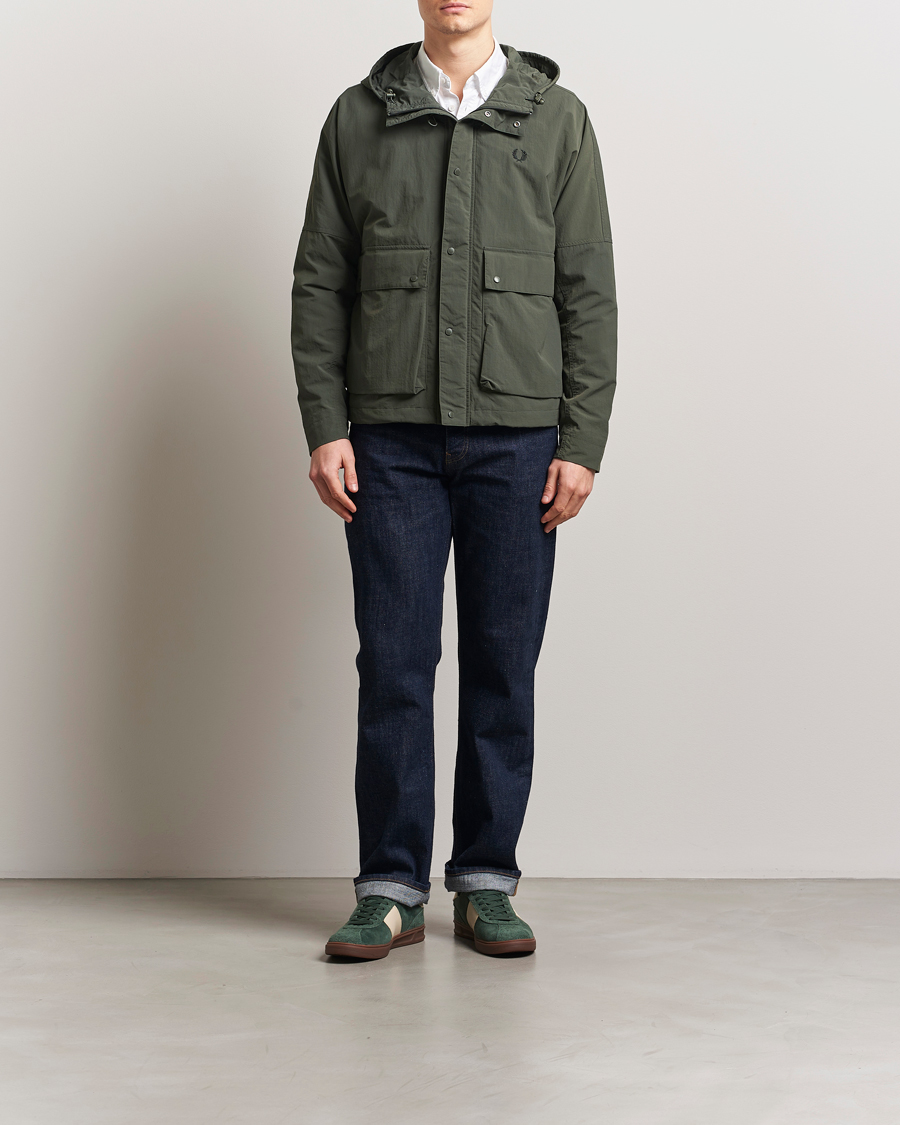Mies | Takit | Fred Perry | Cropped Hooded Fishing Parka Field Green