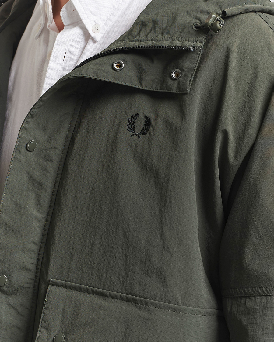 Mies | Takit | Fred Perry | Cropped Hooded Fishing Parka Field Green