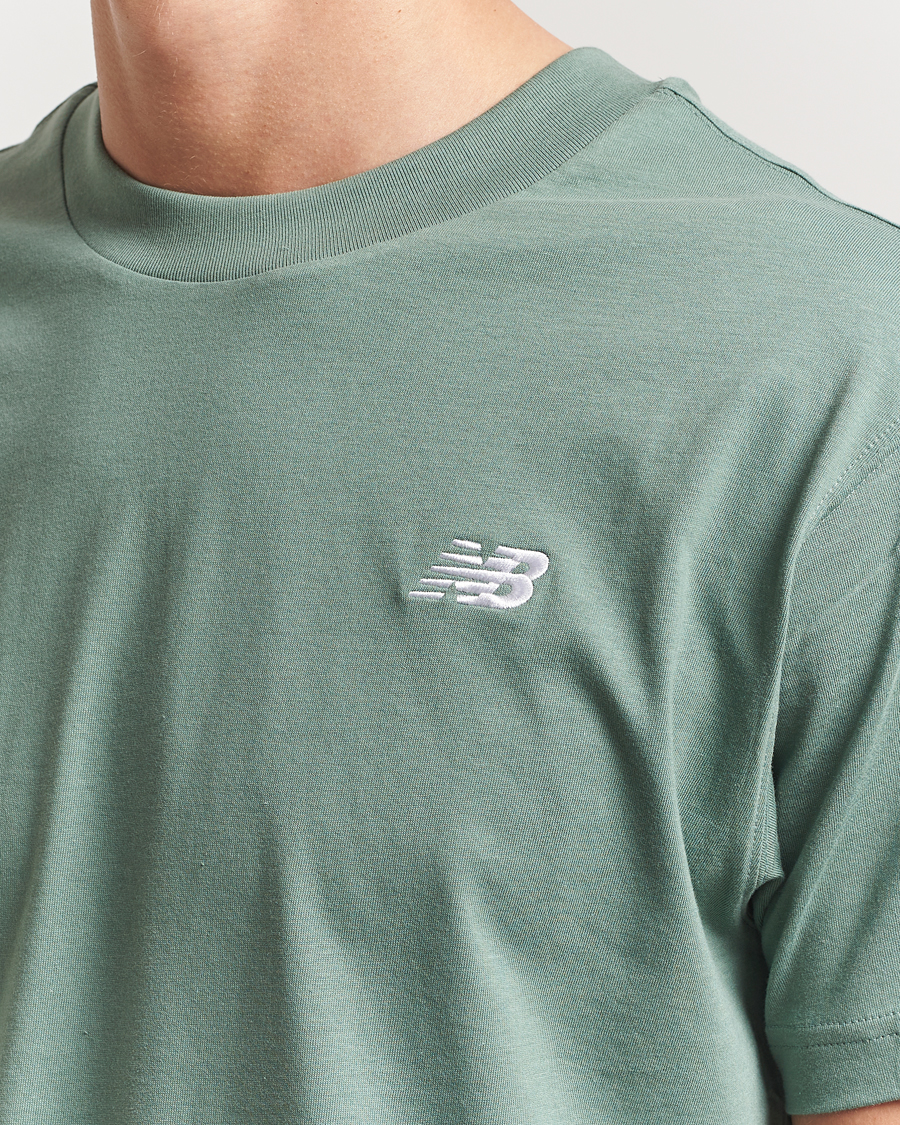 Mies | T-paidat | New Balance | Essentials T-Shirt Dark Juniper