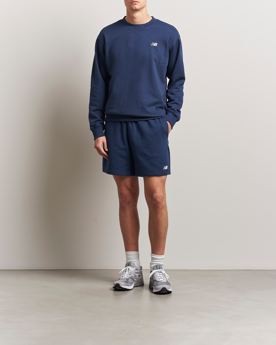 Mies | Shortsit | New Balance | Essentials French Terry Shorts Navy