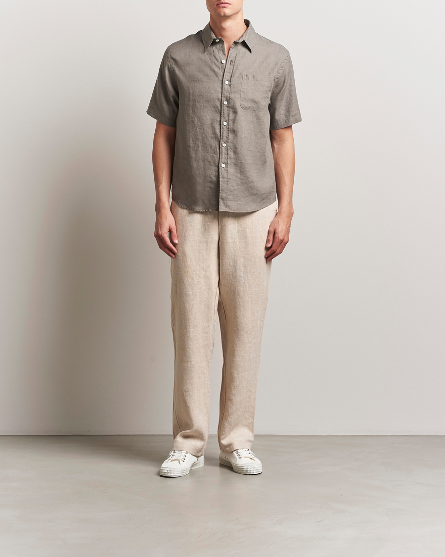 Mies | Kauluspaidat | Colorful Standard | Garment Dyed Linen Short Sleeve Shirt Dusty Olive