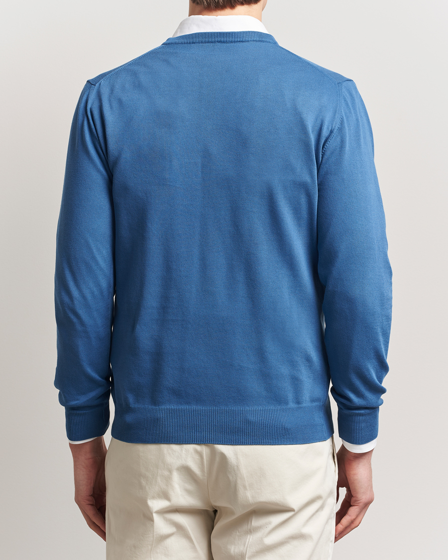Mies | Puserot | Morgano | Supersoft Egyptian Cotton V-Neck Mid Blue