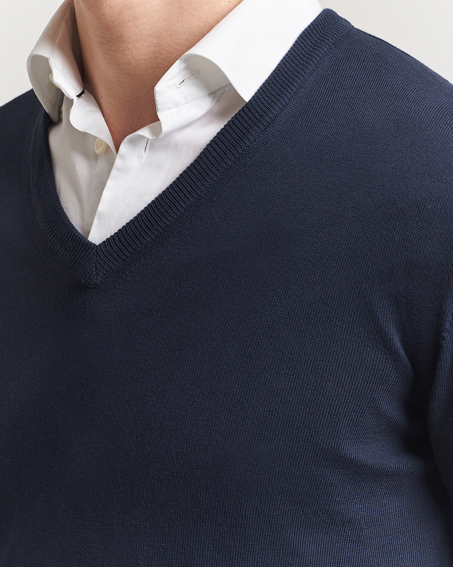 Mies | Puserot | Morgano | Supersoft Egyptian Cotton V-Neck Navy