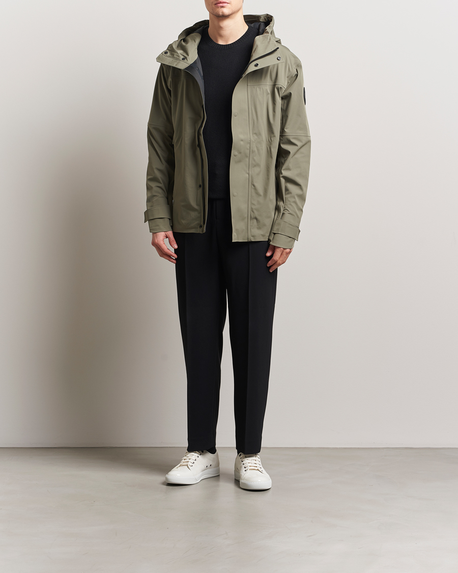 Mies | Takit | Canada Goose Black Label | Rupert Rain Jacket Smokey Sage