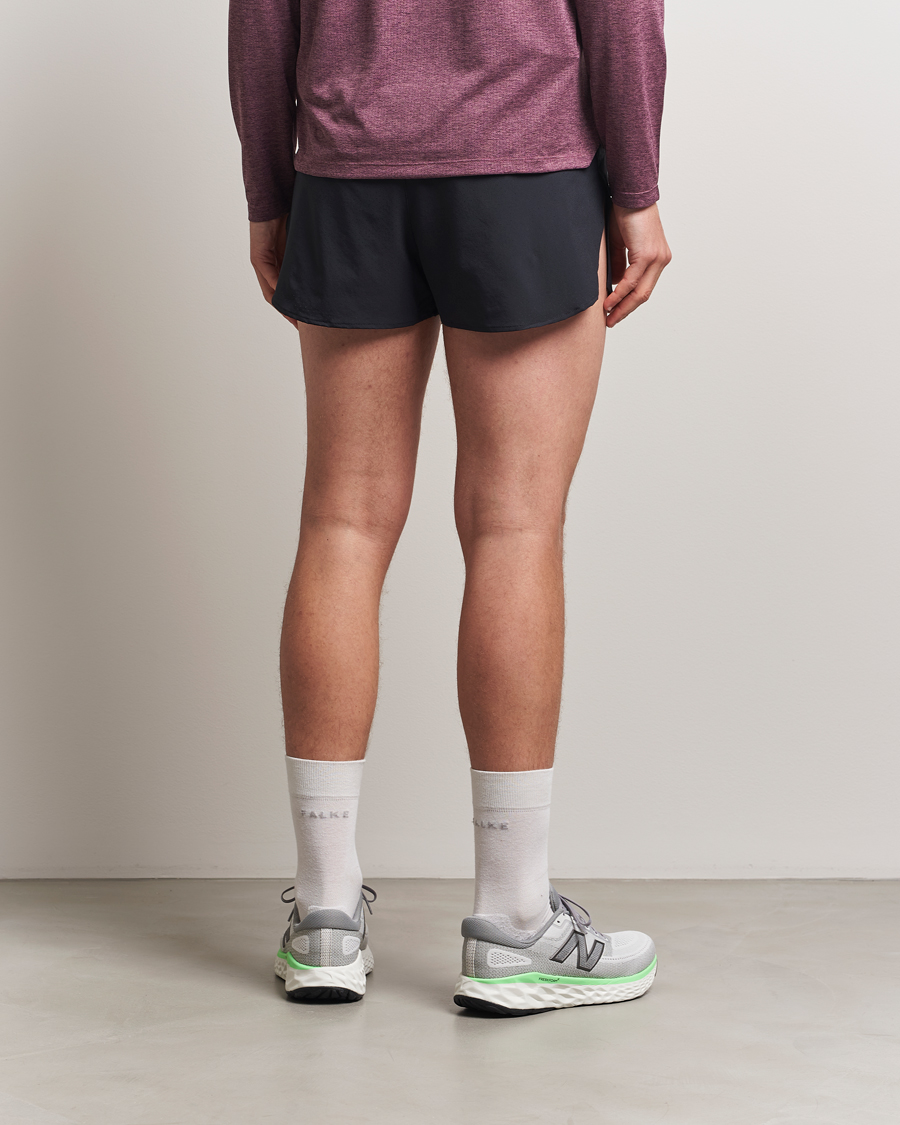 Mies | Shortsit | New Balance Running | Split Shorts Black