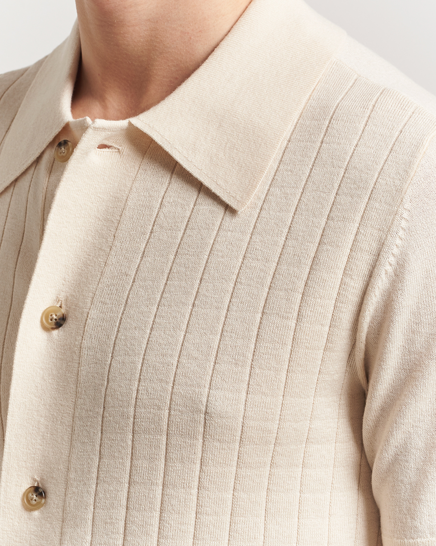 Mies | Kauluspaidat | Tiger of Sweden | Araawen Knitted Short Sleeve Shirt Off White