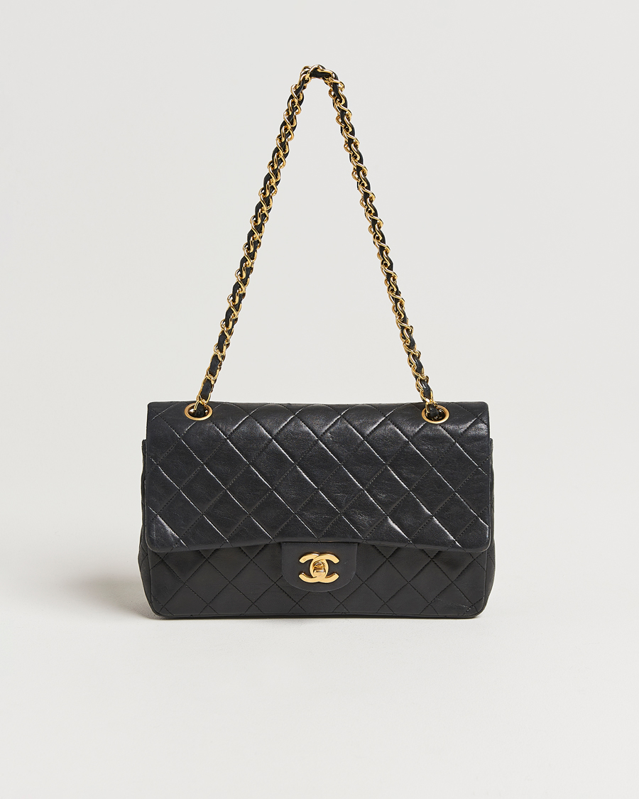 Mies | Chanel Pre-Owned Classic Medium Double Flap Bag Lambskin Black | Chanel Pre-Owned | Classic Medium Double Flap Bag Lambskin Black